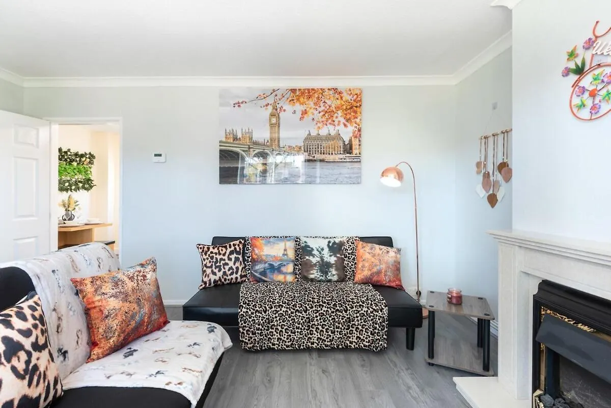 Elroi Willerby Road Boho Comfy Home 2 Bedrooms 赫尔河畔京士顿